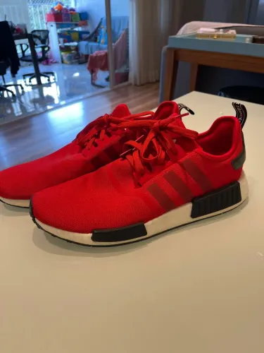 Tênis Adidas NMD R1 Vermelho