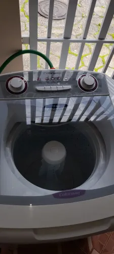 Lavadora de roupas Colormaq