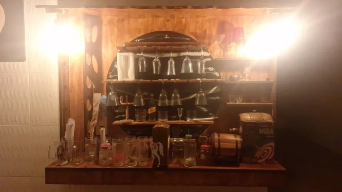 Barzinho rústico para comércio