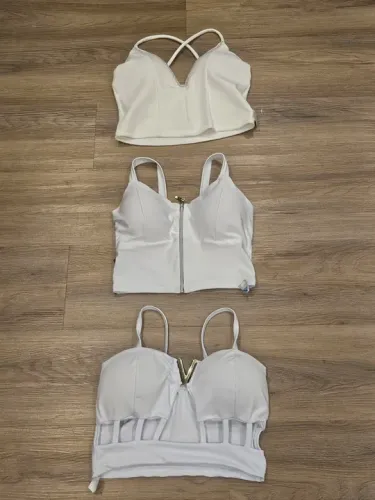 3 croopeds com bojo branco novos tamanho M R$ 100,00 - leia a descrição