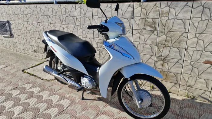 Biz 110i ano 2023 R$ 12900