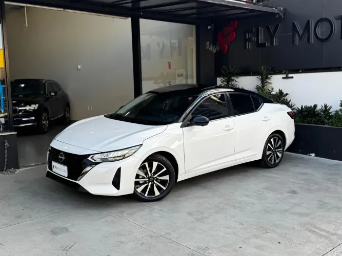 Nissan Sentra Exclusive 2.0 CVT 2025 11.000km garantia de fábrica