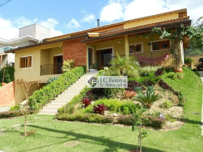 Casa em Condomínio em Terras de Santa Adélia
