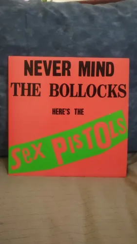 LP Sex Pistols Never mind the Bollocks...  180g perfeito estado