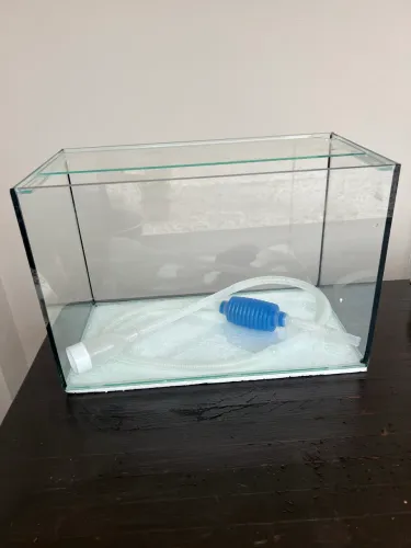 Aquário 30 litros completo com alimentador Wi-Fi