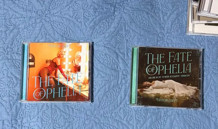 2 cds singles - The Fate Of Ophelia