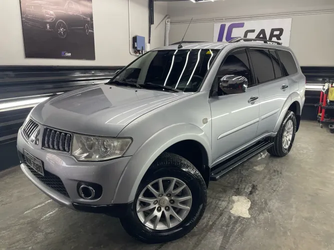 Mitsubishi Pajero Dakar 3.2 4X4 T.i. Dies. 5P Aut. 2011
