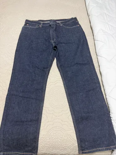 Calça Jeans Levis original nunca usada .
