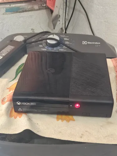 Vendo xbox 360 HD de 360 gb vários jogos destravado no aurora *99