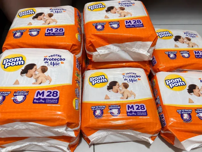 Fralda Pompom M - 9 sacos de 28 unidades 