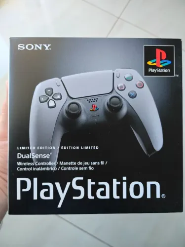 Controle PS5 edição especial 30 anos