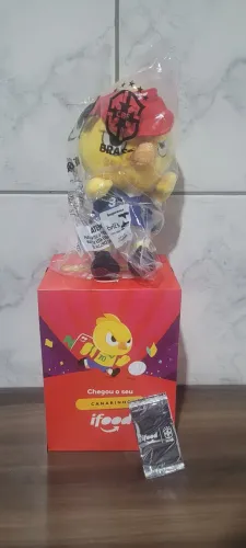Canarinho iFood Copa - Brasil Tetra 1994 NOVO LACRADO