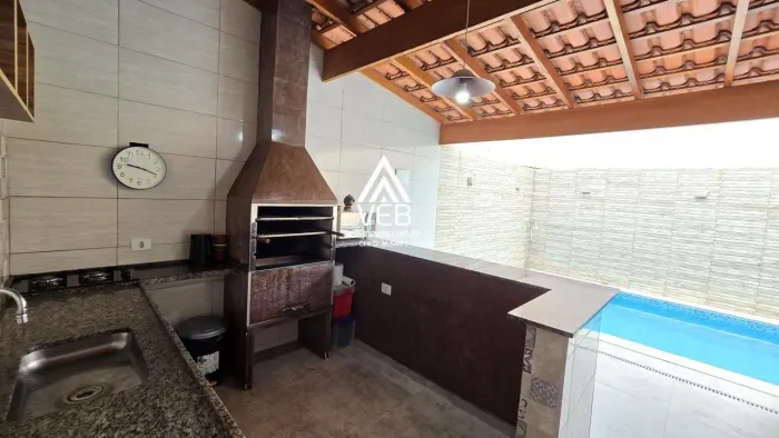 Casa para Venda em Boituva, Jardim Paraíso, 4 dormitórios, 1 suíte, 3 banheiros, 2 vagas