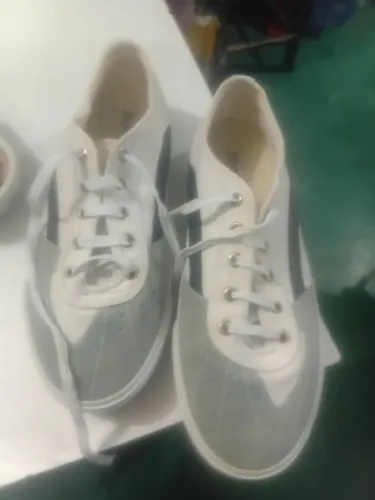 Tenis