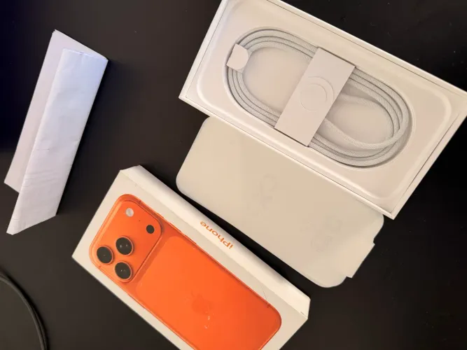 IPHONE 17 PRO LARANJA