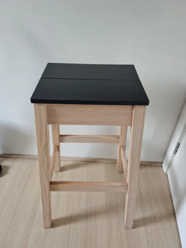 Banqueta Tok&Stok - Design moderno e ótima qualidade