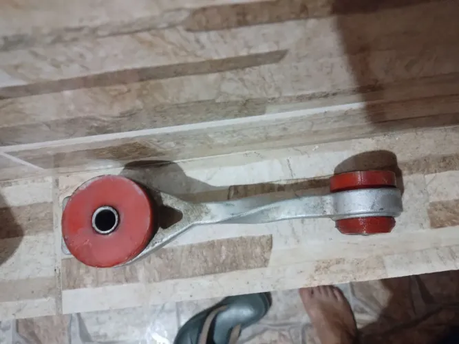Calço INFERIOR da caixa RENAULT CLIO