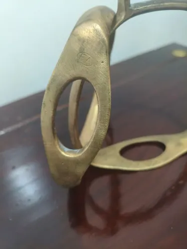 Estribo antigo em BRONZE