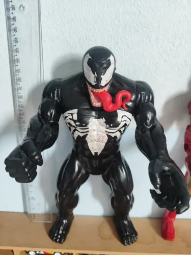Bonecos De Super-Heróis Venom 24 centímetros seminovo