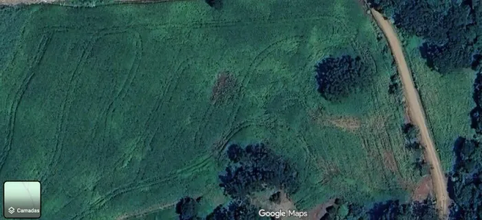 Vendo Terreno/Sítio/Chácara com 2 hectares.