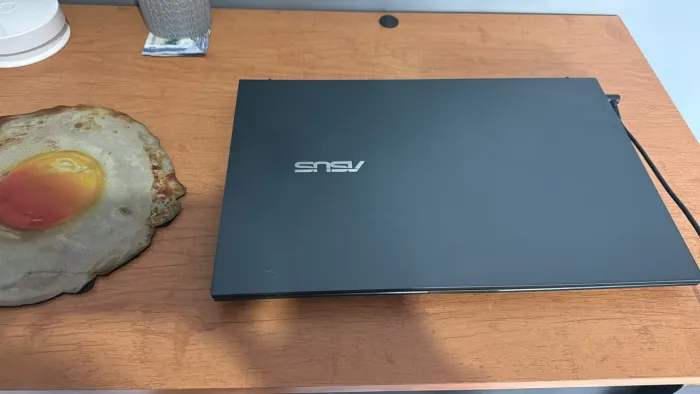 Notebook Gamer ASUS ZenBook Pro 15 UX535L OLED - i7, GTX 1650, R$ 4.300