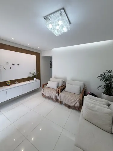 Casa em condomínio, 2 quartos, 1 suíte, 160 m², 4 vagas no Sitio de Recreio Ipe em Goiânia