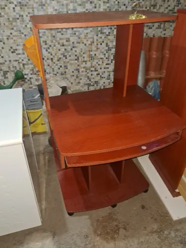 Mesa escrivaninha versátil em Copacabana