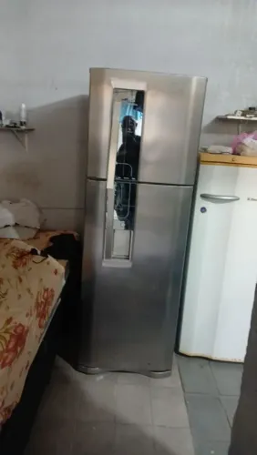 Geladeira Electrolux Inox (Bangu)