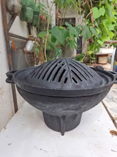 Churrasqueira fogareiro aquecedor Gengis Khan em ferro fundido