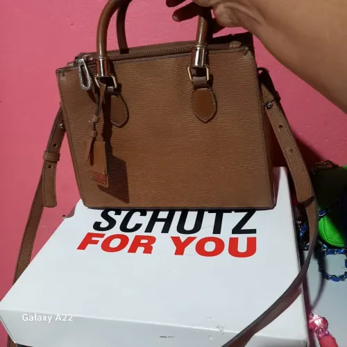 Schutz original usada porém em ótimo estado