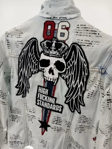 Jaqueta jeans customizada Feminina tamanho M peça única exclusiva