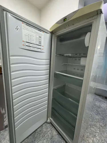 Brastemp Geladeira Freezer   228 Litros - modelo BVR28NB