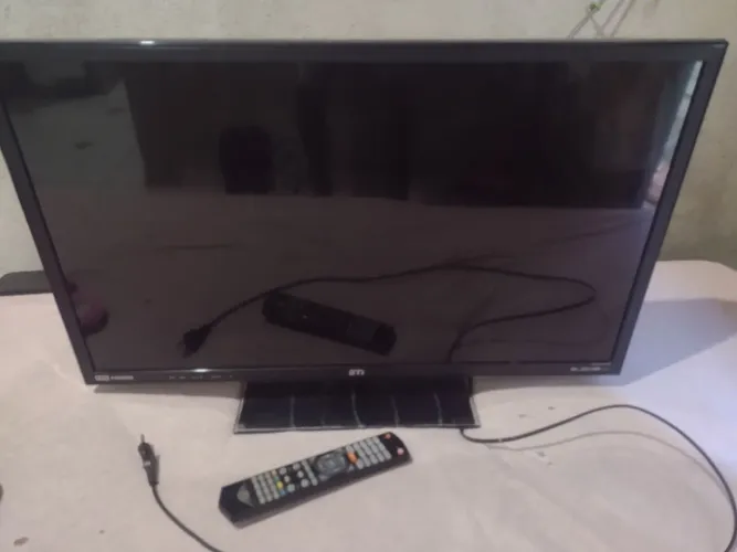 Vendo uma TV SEMP TOSHIBA