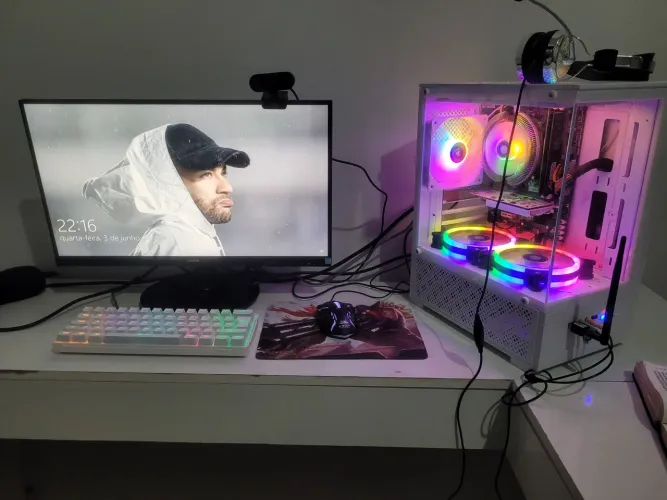 PC gamer troco por iPhone 14 pro pra cima
