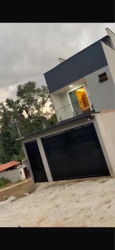 CASA A VENDA EM PARATY - recém construída