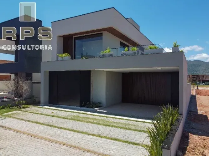 Casa de luxo em condomínio Vista da Serra, Atibaia-SP: 3 quartos, 3 suítes, 2 salas, 5 ban
