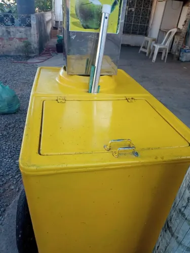 Carrinho de água de coco