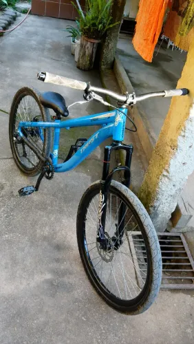 Vendo bicicleta trust aro 26 