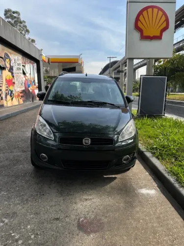 Fiat Idea Attractive 1.4 Fire Flex 8V 5P 2012