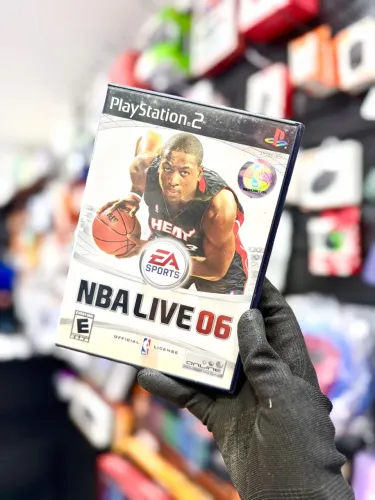 Jogo PlayStation 2 NBA LIVE 06 seminovo