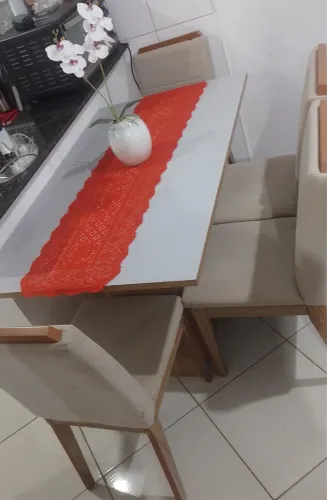 Mesa 4 cadeiras