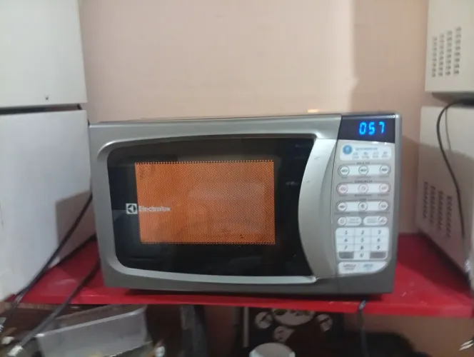 Microondas 20 Litros Electrolux MTD30