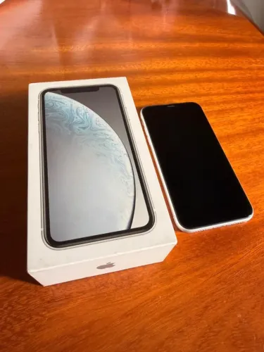 Iphone XR - Branco