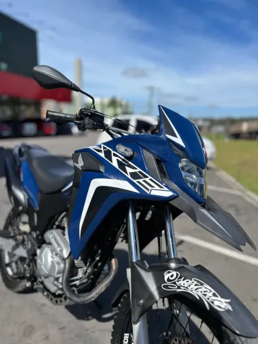 XRE 300 ÚNICA!!