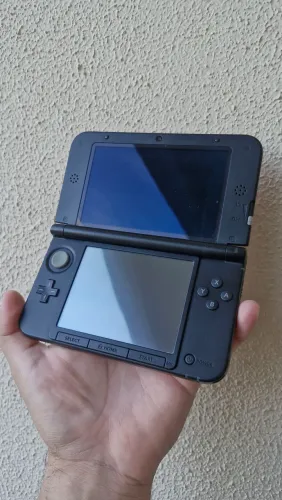 Nintendo 3DS XL + 4 Jogos Originais
