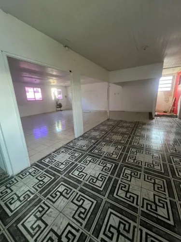 Excelente Espaço Comercial Sobrado para aluguel com 210 m² na Taquara!!