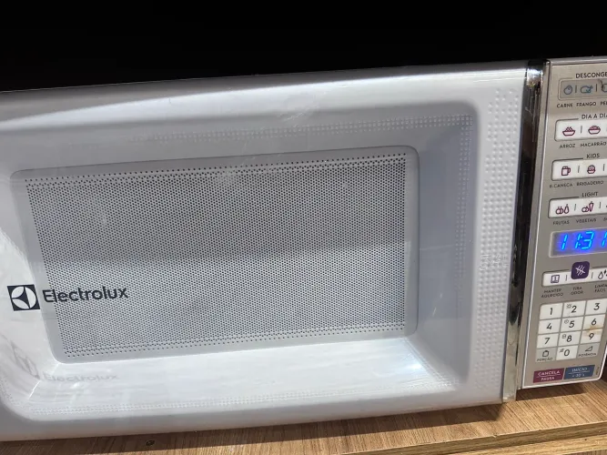 Micro-ondas Electrolux 34L - Excelente Estado