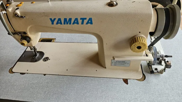 Maquina de costura reta industrial 