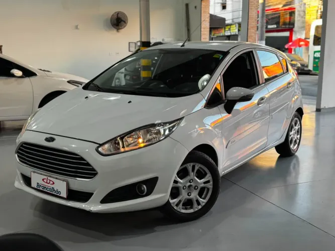 Ford Fiesta 1.6 8V Flex/class 1.6 8V Flex 5P 2015