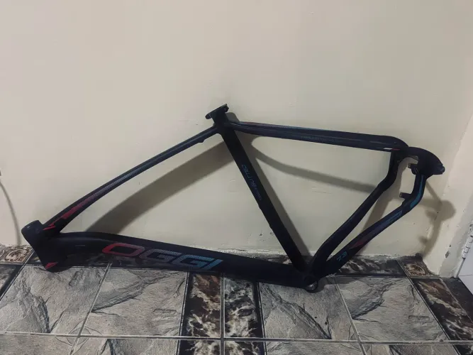 Quadro oggi 7.3 tamanho 21